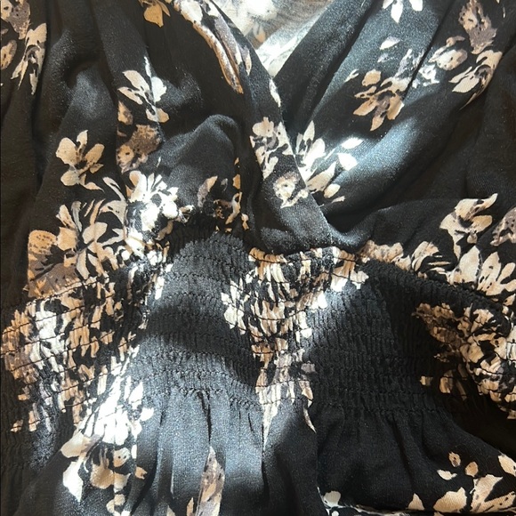 Elegant Black and White Floral Maxi Dress - Picture 3 of 6